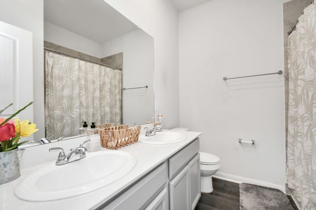 6145 White Oak Leaf Loop, Conroe, TX 77303