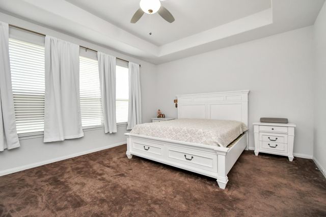 6145 White Oak Leaf Loop, Conroe, TX 77303