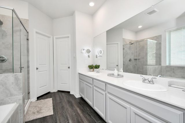 6145 White Oak Leaf Loop, Conroe, TX 77303