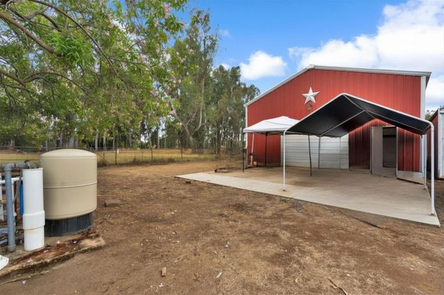 2153 N Michelle, Sanger, CA 93657
