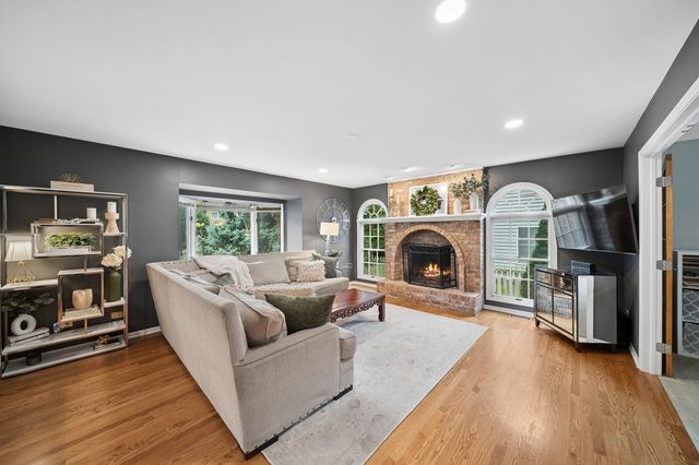1356 Green Pheasant Lane, Batavia, IL 60510