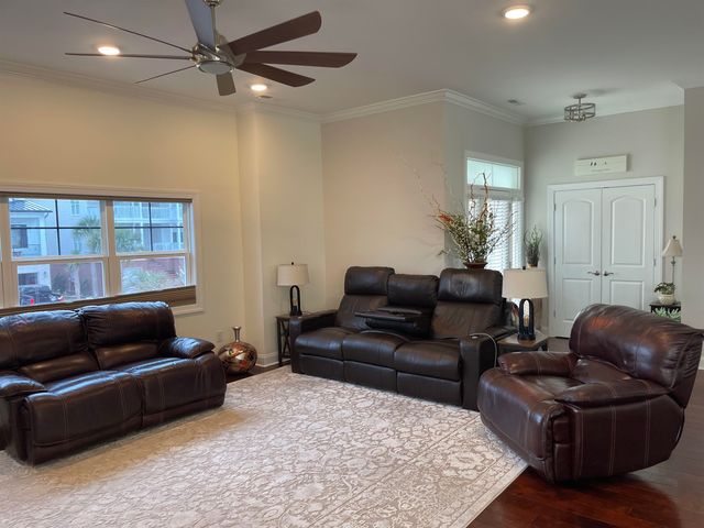 350 Harbour View Dr., Myrtle Beach, SC 29579