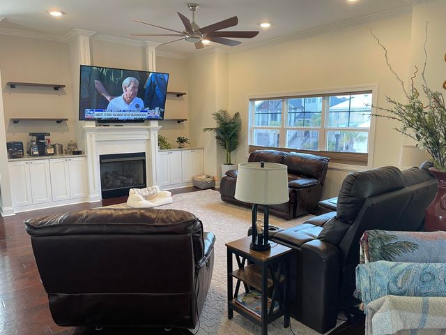 350 Harbour View Dr., Myrtle Beach, SC 29579