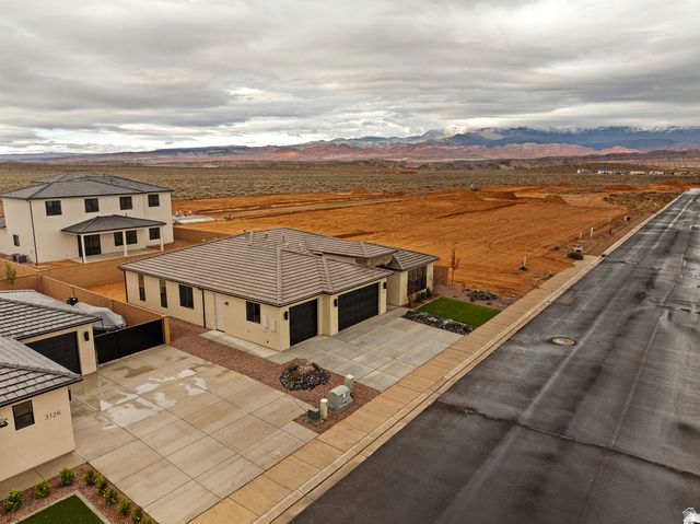 3118 S 4800 W, Hurricane, UT 84737