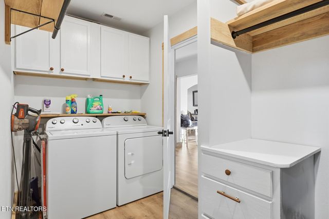 8523 Heiskell Rd, Powell, TN 37849