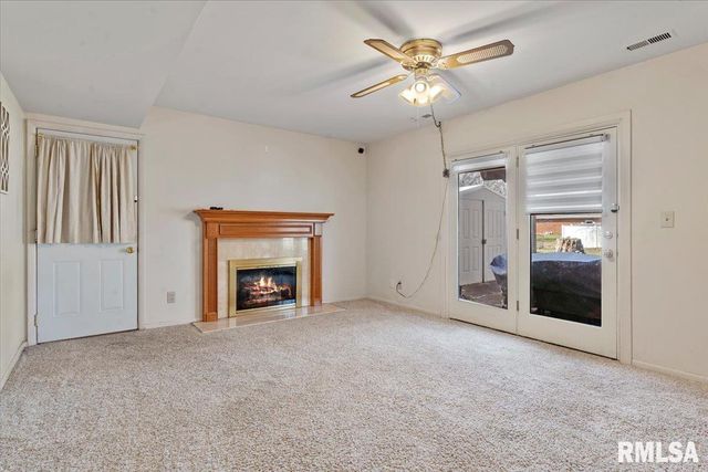 2709 CLIFTON Drive, Springfield, IL 62704