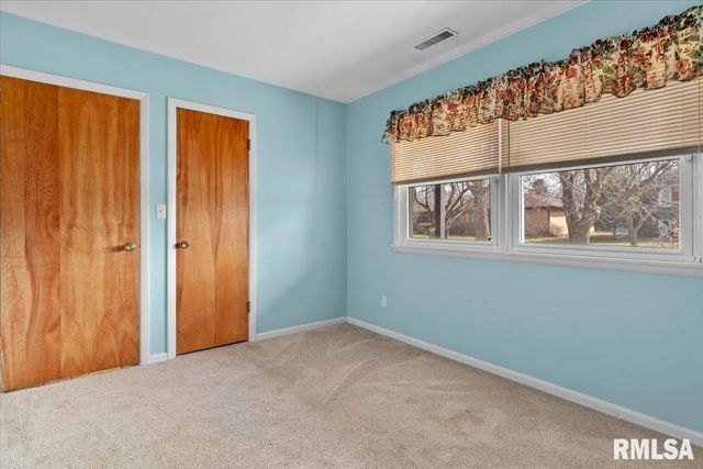 2709 CLIFTON Drive, Springfield, IL 62704