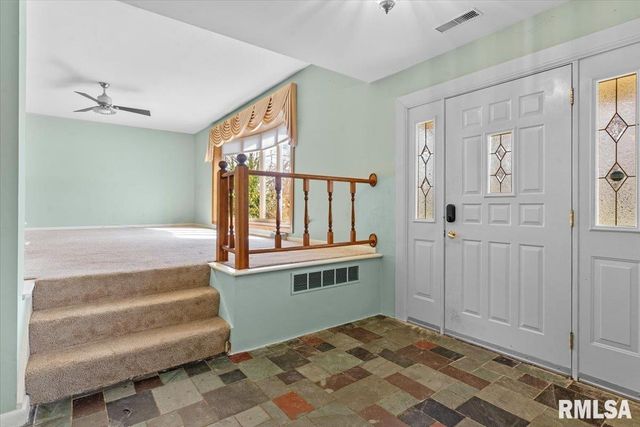 2709 CLIFTON Drive, Springfield, IL 62704