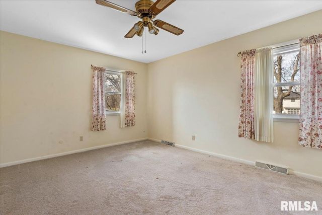 2709 CLIFTON Drive, Springfield, IL 62704