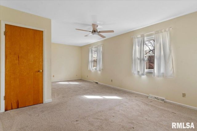 2709 CLIFTON Drive, Springfield, IL 62704