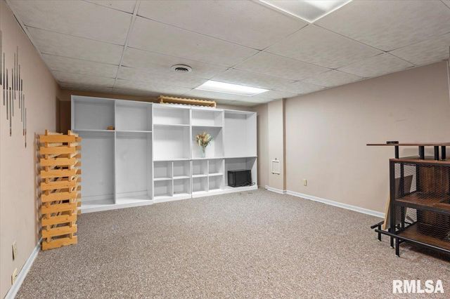 2709 CLIFTON Drive, Springfield, IL 62704