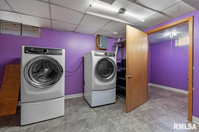 2709 CLIFTON Drive, Springfield, IL 62704