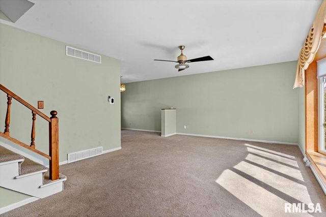 2709 CLIFTON Drive, Springfield, IL 62704