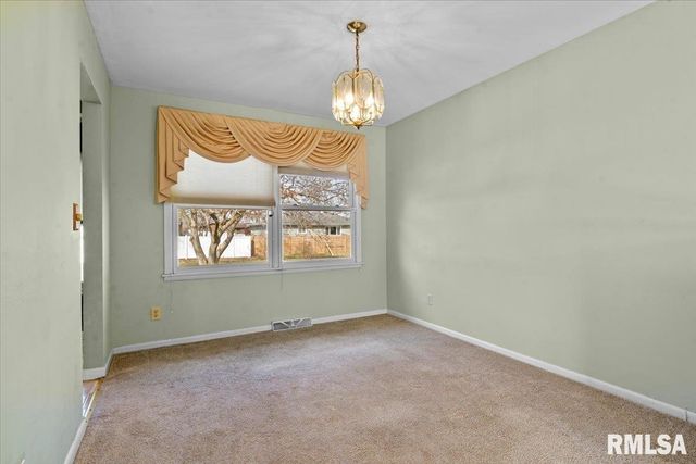 2709 CLIFTON Drive, Springfield, IL 62704