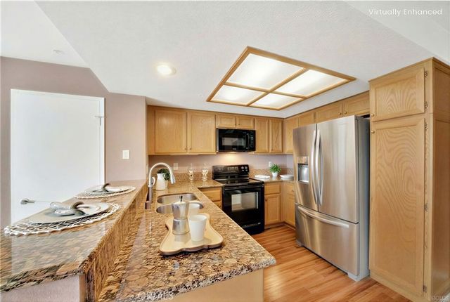 104 S Cross Creek Road M, Orange, CA 92869