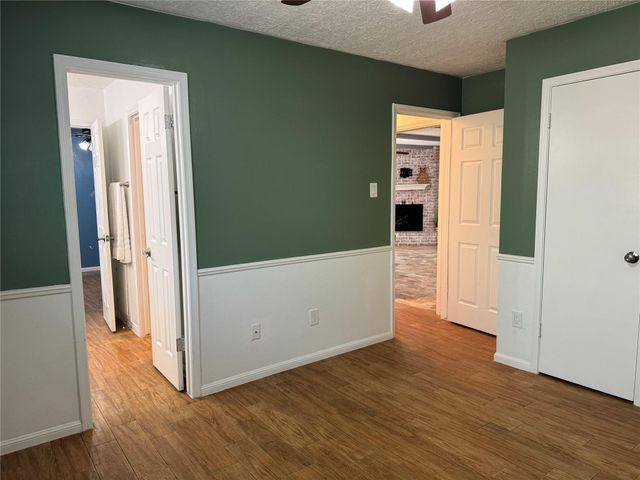 722 Seafoam Road, Houston, TX 77062