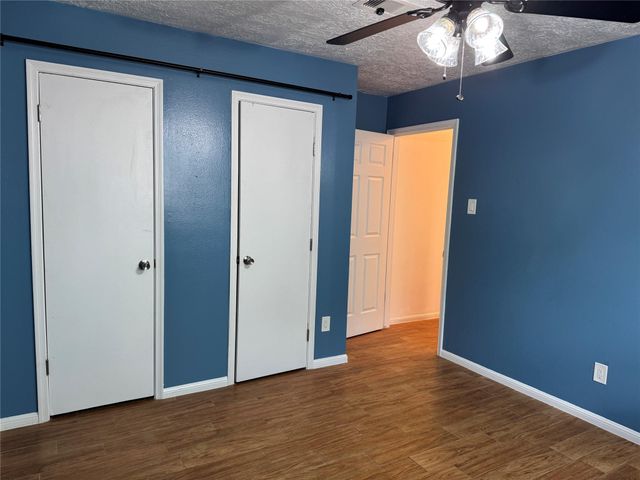 722 Seafoam Road, Houston, TX 77062