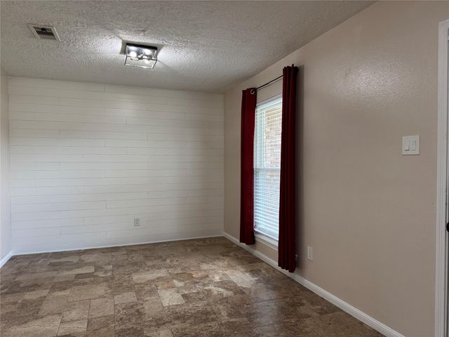 722 Seafoam Road, Houston, TX 77062