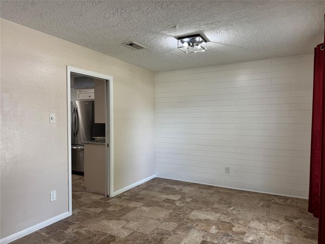 722 Seafoam Road, Houston, TX 77062