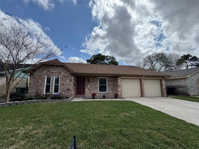 722 Seafoam Road, Houston, TX 77062