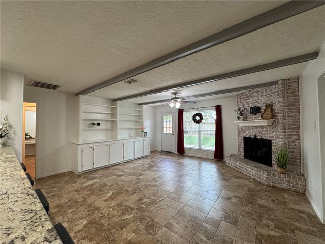 722 Seafoam Road, Houston, TX 77062