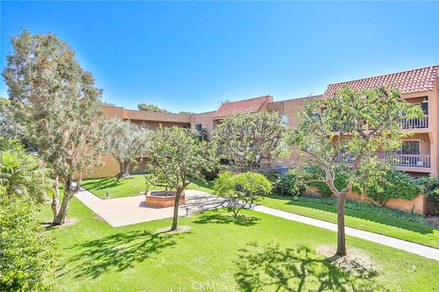 6600 Warner Ave. 41, Huntington Beach, CA 92647