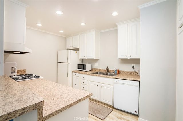 6600 Warner Ave. 41, Huntington Beach, CA 92647