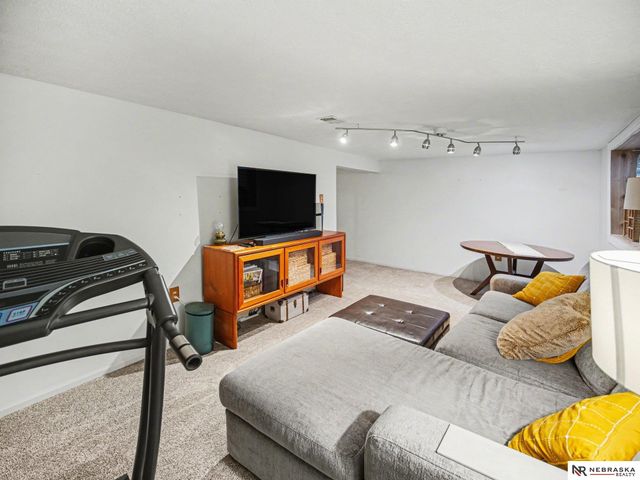 1501 Arapahoe Street, Lincoln, NE 68502