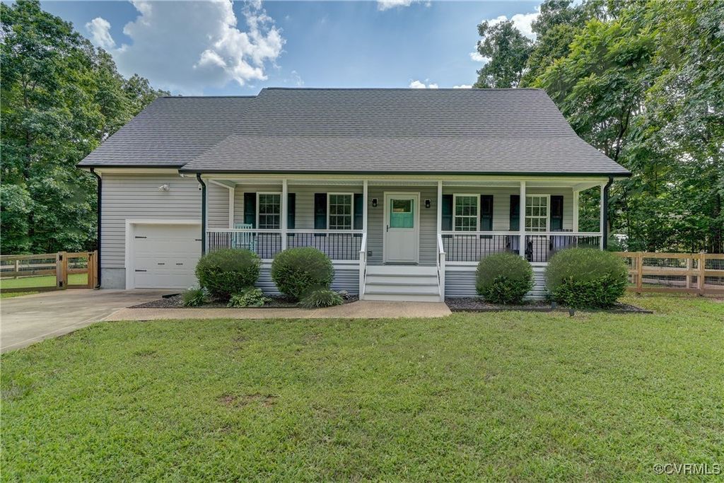 3335 Pleasants Rd, Powhatan, VA 23139