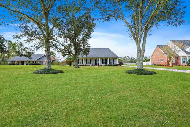 108 Ouiski Bayou Drive, Houma, LA 70360