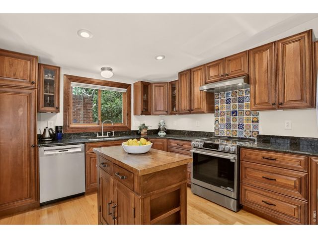 2109 N Gilpin St, Denver, CO 80205