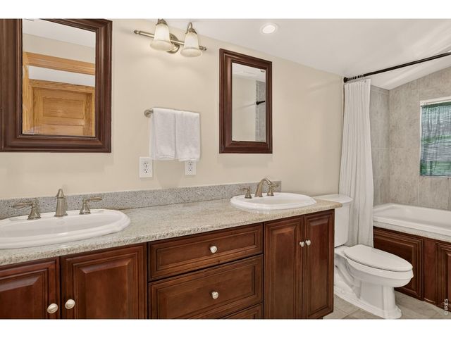 2109 N Gilpin St, Denver, CO 80205