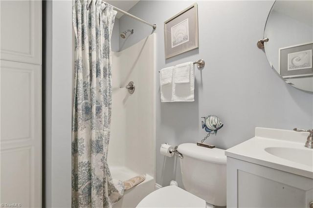 6650 Springfield Village Lane, Clemmons, NC 27012