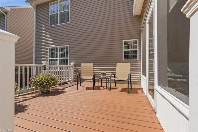 6650 Springfield Village Lane, Clemmons, NC 27012