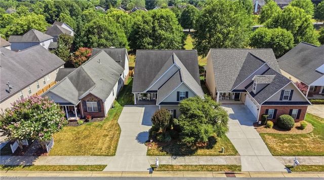 6650 Springfield Village Lane, Clemmons, NC 27012