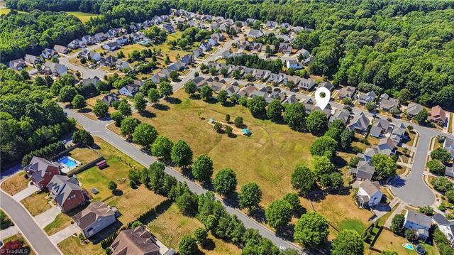 6650 Springfield Village Lane, Clemmons, NC 27012