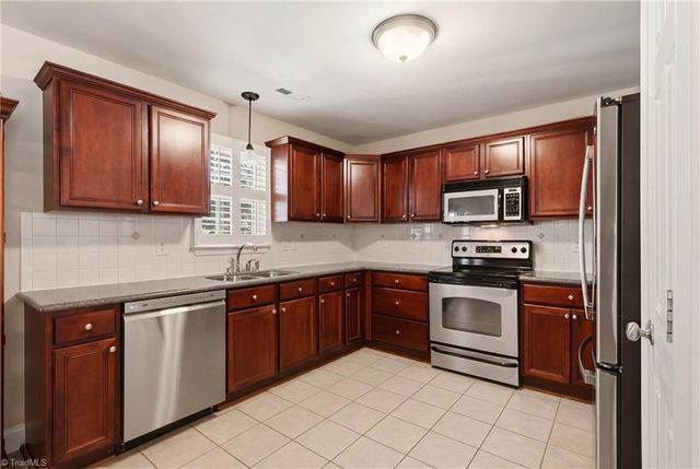 6650 Springfield Village Lane, Clemmons, NC 27012