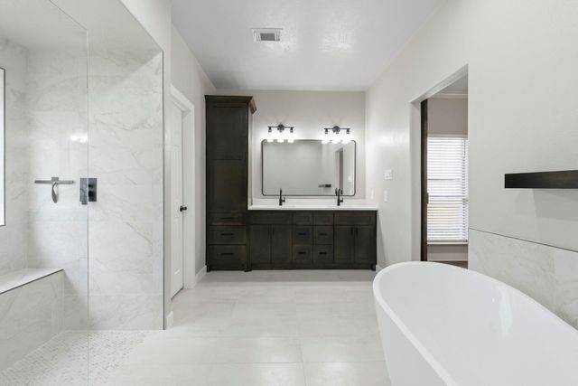 3007 Eagle Lake Drive, Pearland, TX 77581