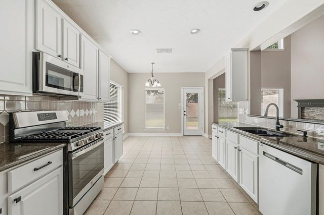 3007 Eagle Lake Drive, Pearland, TX 77581