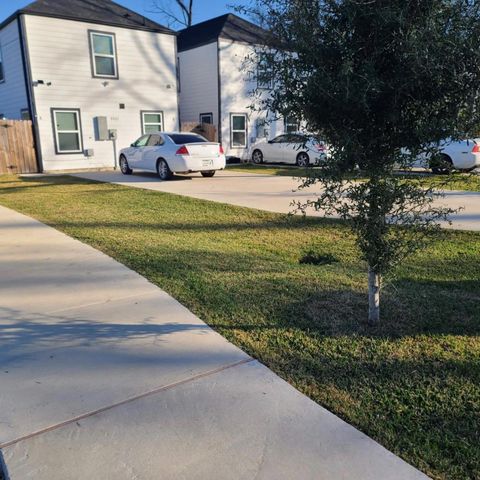 9403 Madera Road A, Houston, TX 77078