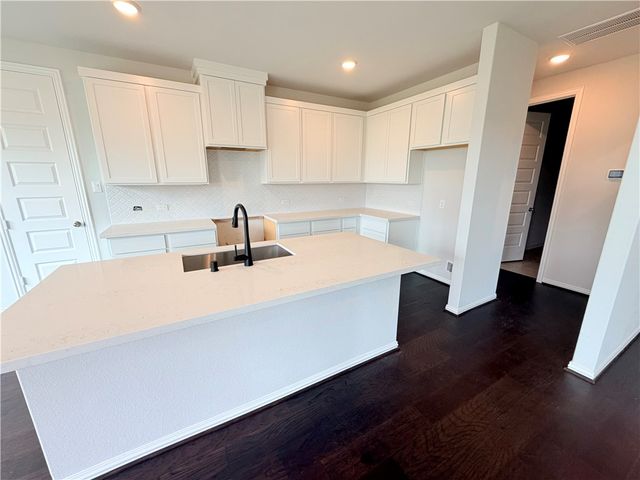 6301 Promenade Drive, College Station, TX 77845