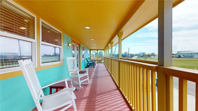 1128 S 11th St, Port Aransas, TX 78373