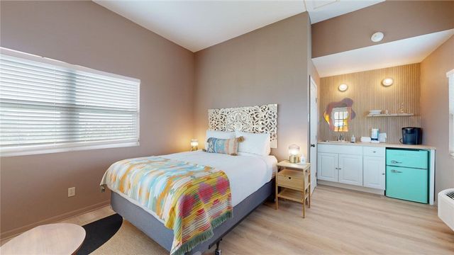 1128 S 11th St, Port Aransas, TX 78373