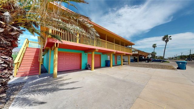 1128 S 11th St, Port Aransas, TX 78373
