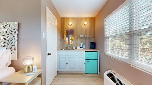 1128 S 11th St, Port Aransas, TX 78373