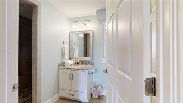 1128 S 11th St, Port Aransas, TX 78373