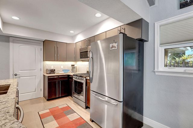 3271 SE Court Drive, Stuart, FL 34997