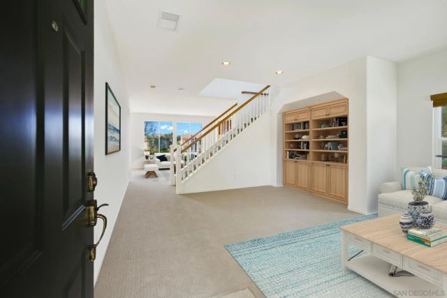 4146 Calle Isabelino, San Diego, CA 92130