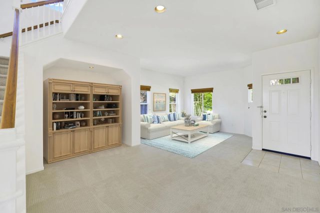 4146 Calle Isabelino, San Diego, CA 92130