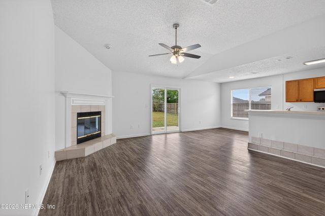 4410 HANGING MOSS Drive, Orange Park, FL 32073